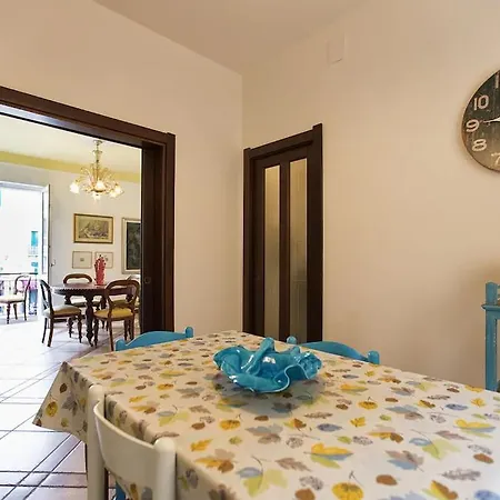 Medina Per 6 Ospiti In Centro Storico Apartament *